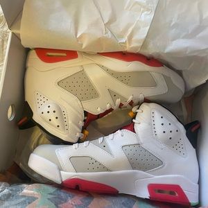 Jordan 6 Hares